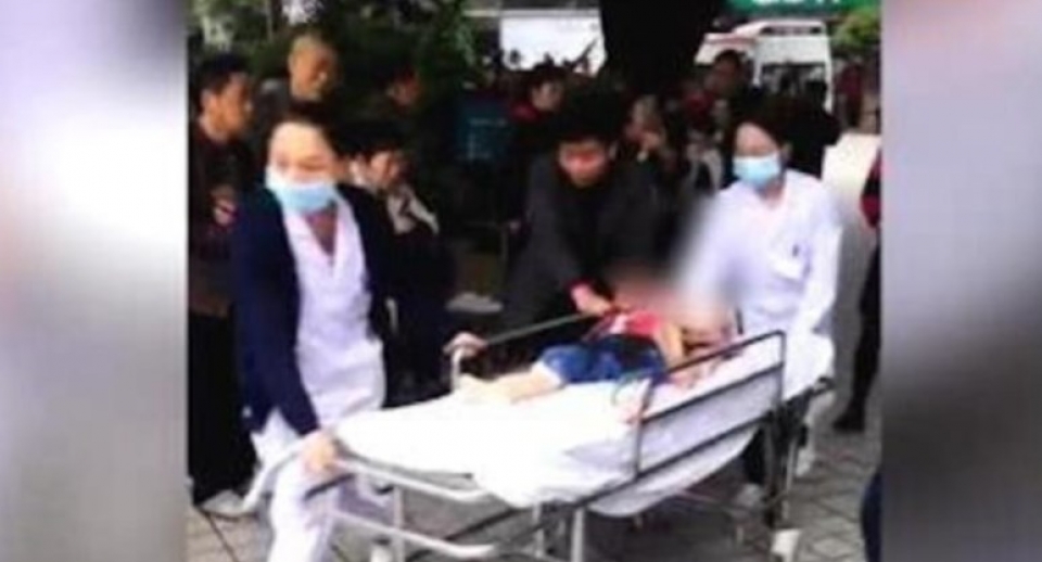Trung Quốc: Tấn công bằng dao, hàng chục học sinh tiểu học bị thương