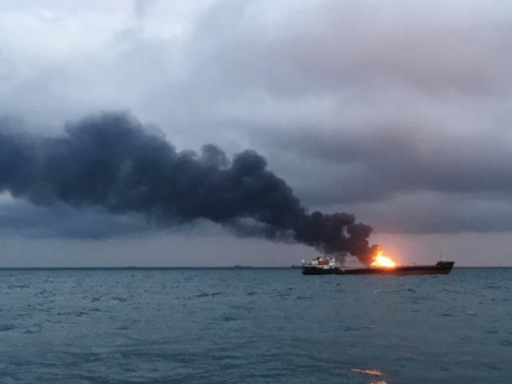 Nga: 11 người thiệt mạng, 9 người mất tích trong vụ cháy tàu ở eo biển Kerch