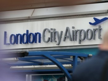 ​Anh: Đóng cửa sân bay London do phát hiện bom từ thời chiến