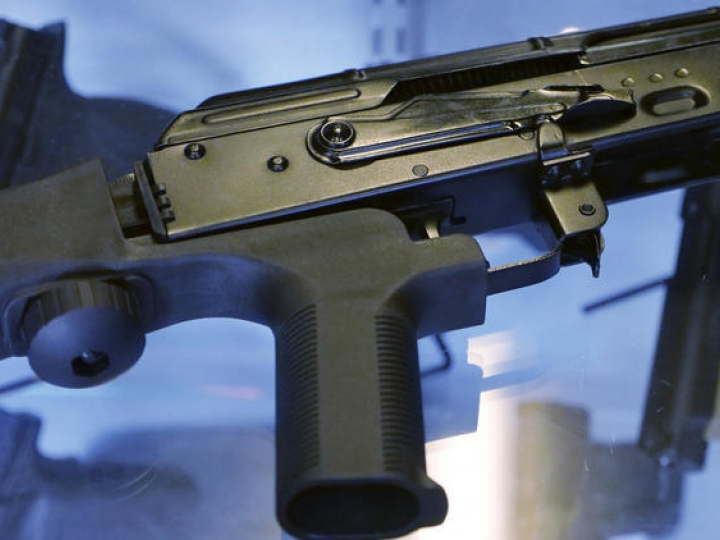 ​Vụ xả súng ở Florida: Tổng thống Mỹ ủng hộ cấm các thiết bị "độ" súng