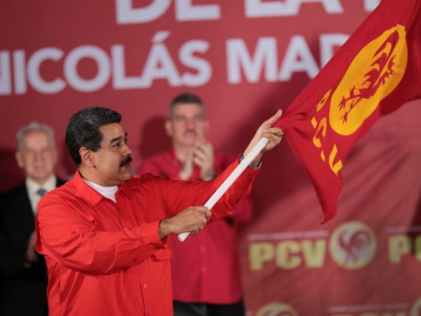 ​Tổng thống Venezuela chính thức đăng kí tranh cử