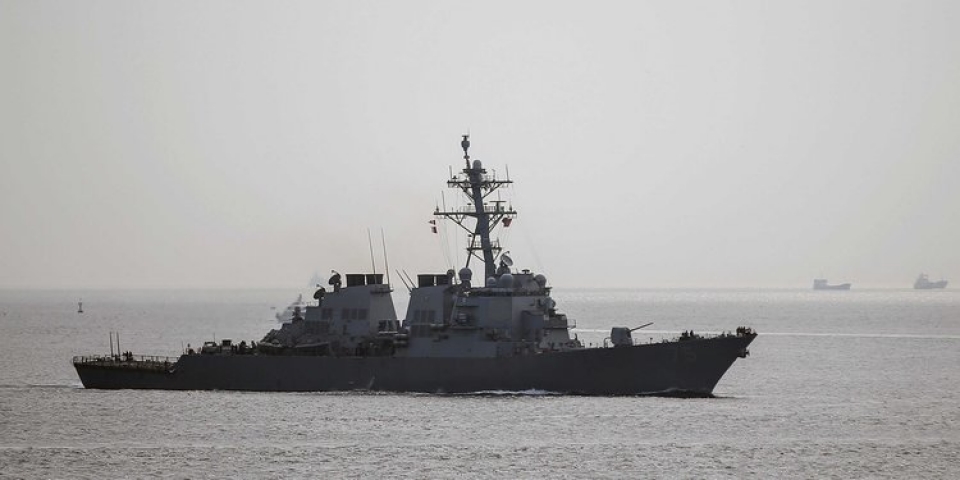 ​Nga giám sát tàu chiến Mỹ mang tên lửa dẫn đường tại Biển Đen