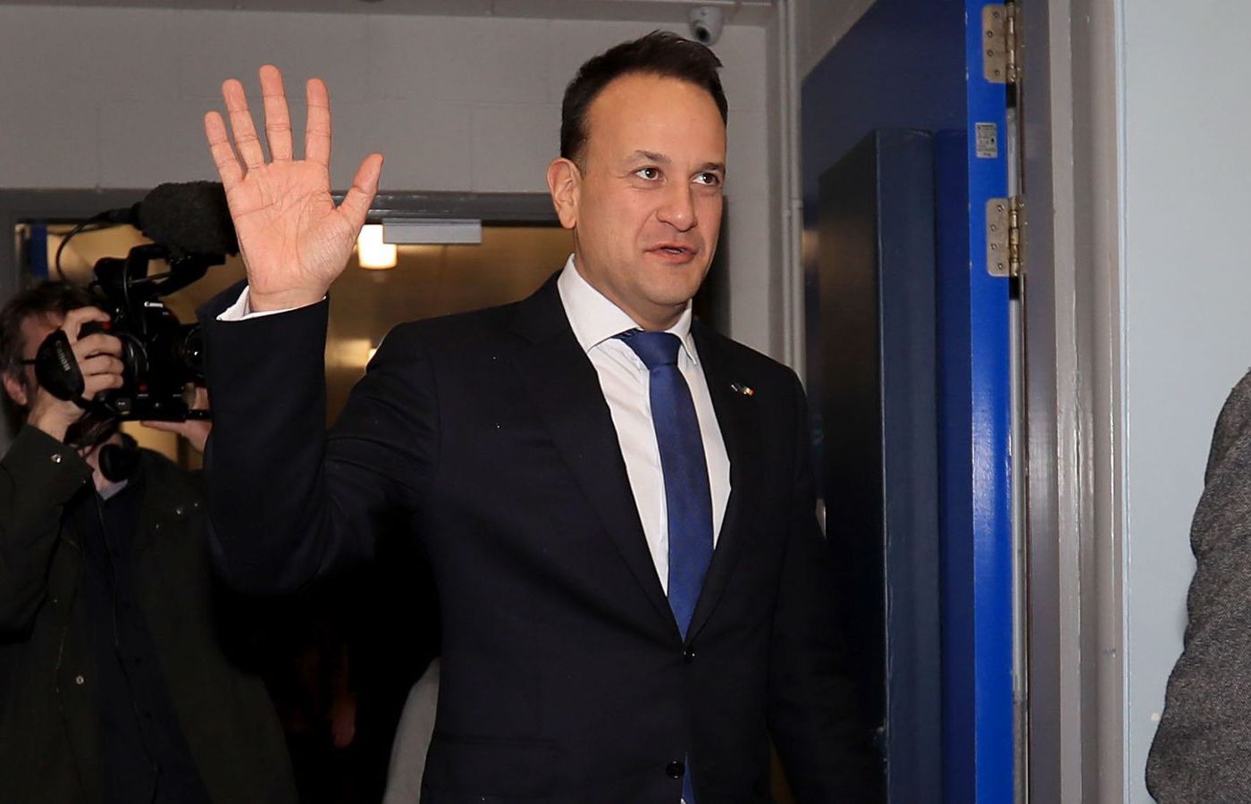 Ireland tiếp tục bế tắc, Thủ tướng từ chức