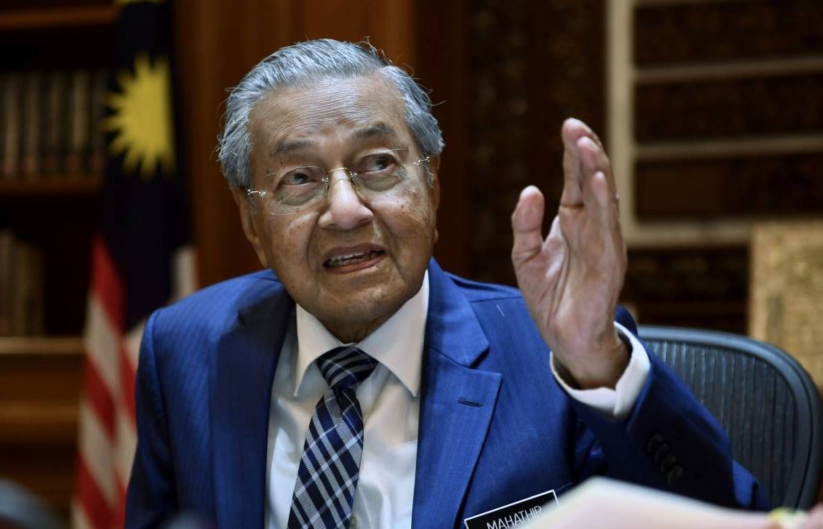 Malaysia: Sau 3 ngày từ chức, Thủ tướng tạm quyền Mahathir quay lại làm Chủ tịch đảng Bersatu