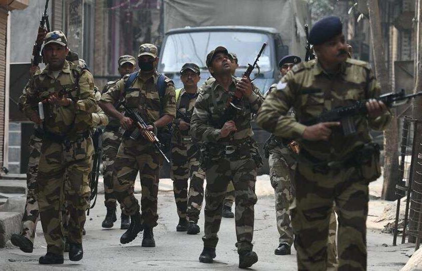 Ấn Độ triển khai 7.000 binh sĩ ở Đông Bắc Delhi kiểm soát bạo lực do Luật Quốc tịch sửa đổi
