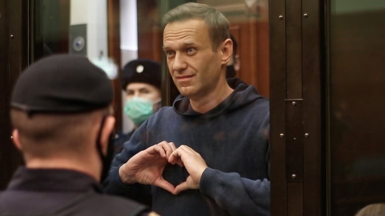 Vụ ông Navalny: Tòa tuyên án tù giam, Mỹ-EU đòi thả người, Nga nói phương Tây không thực tế, cảnh cáo các sứ quán nước ngoài