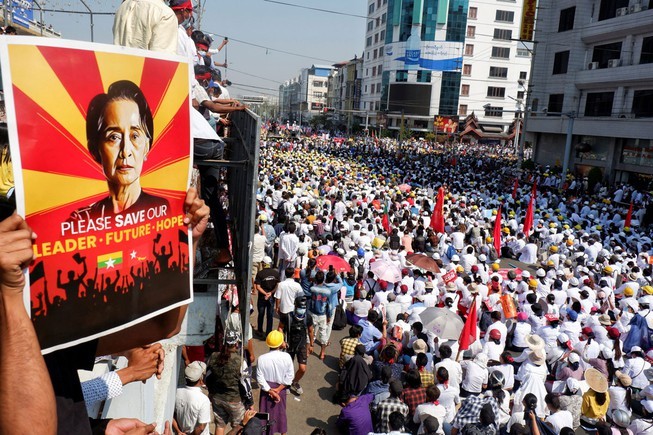 Tình hình Myanmar: Kết quả bầu cử 2020 bị hủy bỏ, rộ tin một nhà báo Nhật Bản bị bắt trong cuộc biểu tình ở Yangon. (Nguồn: Reuters)