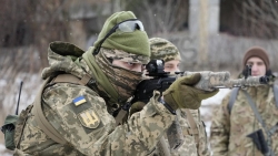 Tình hình Ukraine: Ba Lan tuyên bố cấp vũ khí cho Kiev, Mỹ sẵn sàng ra tay với 'vòng thân cận' của Tổng thống Nga