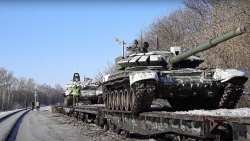 Bị phương Tây 'lời ra tiếng vào', Nga tung luôn video rút quân khỏi khu vực gần Ukraine
