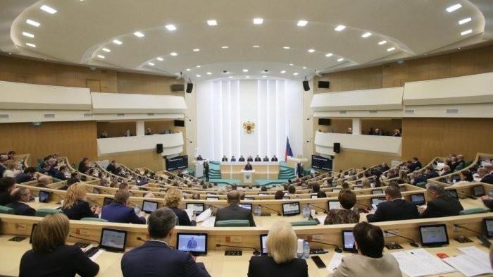 Thượng viện Nga bật đèn xanh cho ông Putin điều quân đến Đông Ukraine, nói không còn lựa chọn khác
