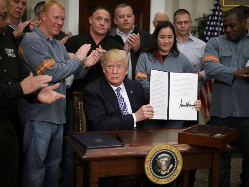 ​Tổng thống Mỹ ký sắc lệnh áp mức thuế mới với thép và nhôm nhập khẩu
