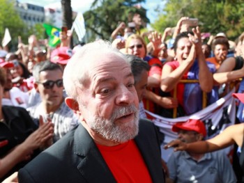 ​Tòa án tối cao Brazil hoãn quyết định giam giữ cựu Tổng thống Lula
