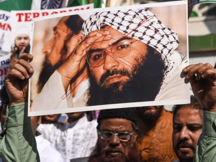 Thoát khỏi danh sách khủng bố của LHQ, thủ lĩnh JeM tiếp tục đe dọa tấn công Ấn Độ