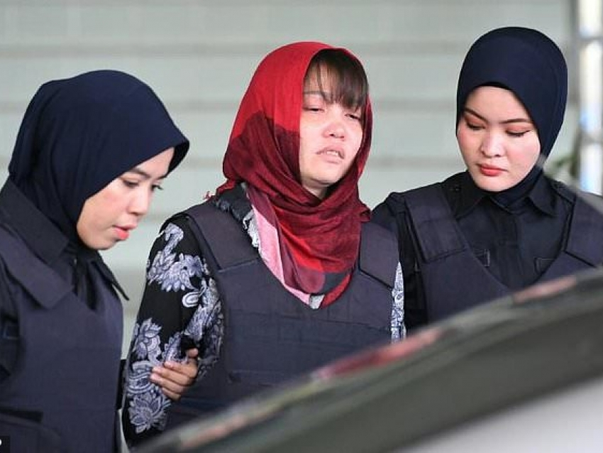 ​Nghi can Đoàn Thị Hương trong vụ sát hại công dân Triều Tiên được đưa đi kiểm tra tâm lý