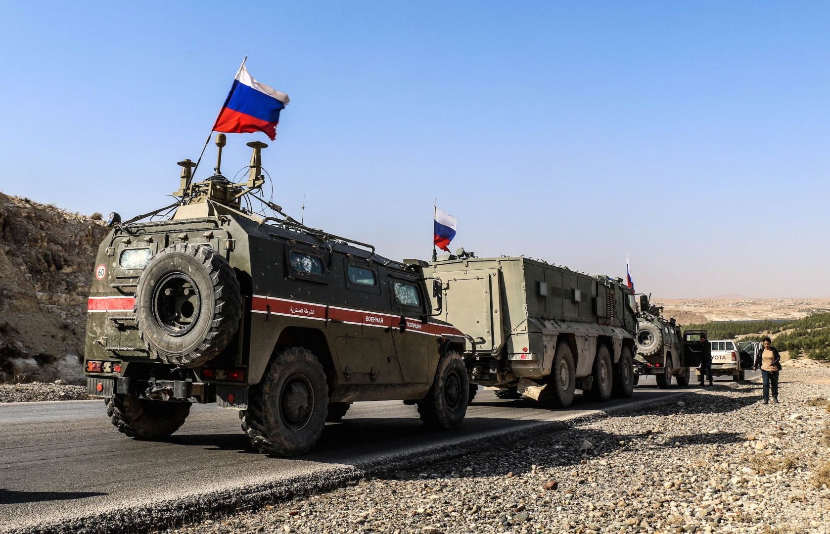 Syria: Quân cảnh Nga tuần tra trên cao tốc M4 và M5, Mỹ tuyên bố sẵn sàng cung cấp vũ khí cho Thổ Nhĩ Kỳ