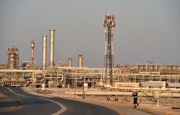 Bất đồng với OPEC, Nga từ chối siết chặt thêm nguồn cung dầu để đối phó Covid-19