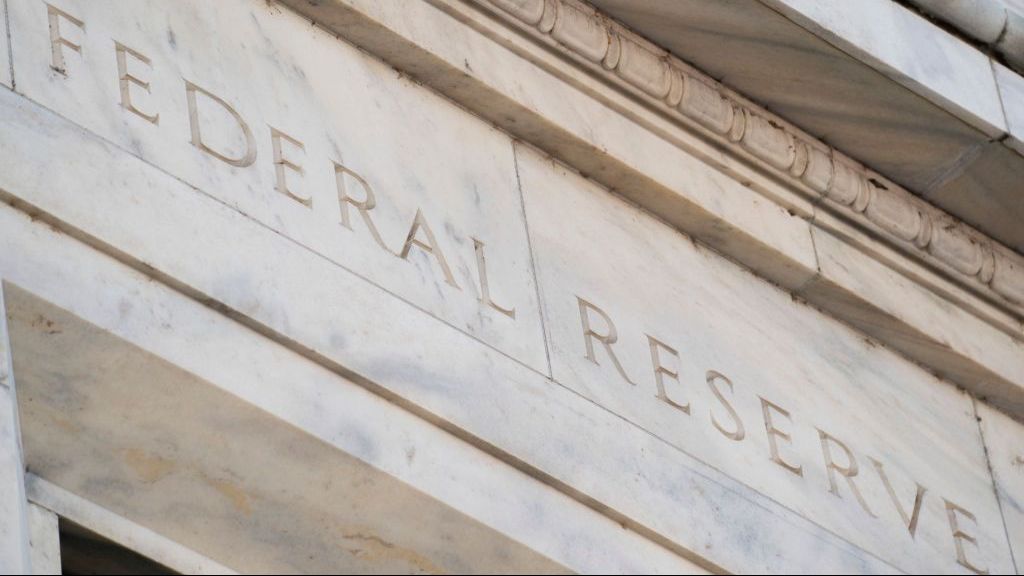 Dịch Covid-19: Fed cắt giảm lãi suất về gần 0%, chứng khoán Mỹ vẫn giảm mạnh
