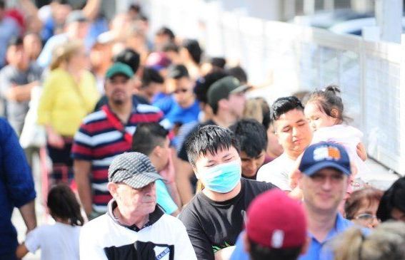 Covid-19: Argentina trục xuất 270 khách du lịch không chịu cách ly, Lào đóng hàng loạt cửa biên giới