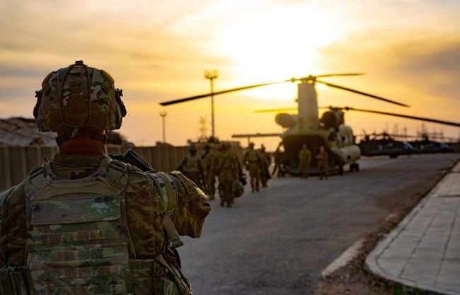 Liên quân do Mỹ dẫn đầu rút lui, các lực lượng Iraq tiếp quản căn cứ quân sự