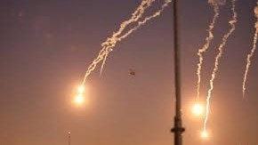 NÓNG! Mưa rocket lại trút xuống quân đội Mỹ tại Iraq, Iran tự 'bào chữa'