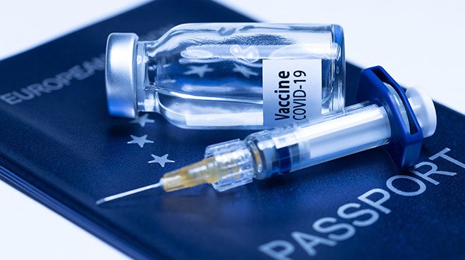 Covid-19: Nghị viện châu Âu đã sẵn sàng, chuẩn bị phê chuẩn hộ chiếu vaccine. (Nguồn: RTLInfo)