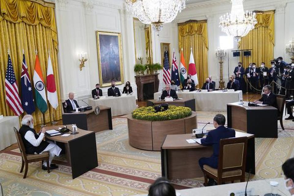 Tổng thống Joe Biden phát biểu trong hội nghị thượng đỉnh Bộ tứ với Thủ tướng Australia Scott Morrison, Thủ tướng Ấn Độ Narendra Modi và Thủ tướng Nhật Bản Yoshihide Suga, tại Phòng Đông của Nhà Trắng, vào ngày 24 tháng 9 năm 2021, tại Washington. (Nguồn: