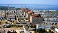 Nhà máy điện hạt nhân Zaporizhzhia: Ukraine khống chế đám cháy, tung tin Nga giành quyền kiểm soát?