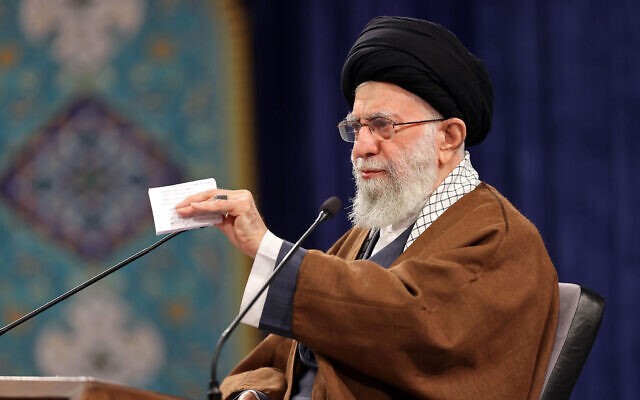 Mỹ-Iran lạc quan thỏa thuận trong tầm với, Tehran tuyên bố không khuất phục. (Nguồn: AP)