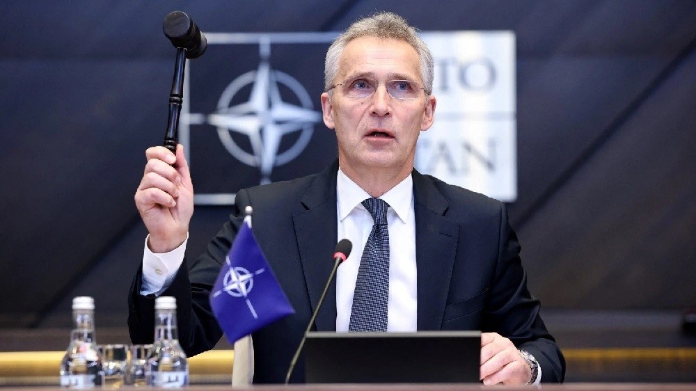 NATO từ chối 'bước vào' Ukraine, sẽ tăng cường hiện diện ở sườn Đông
