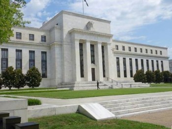 ​Fed cảnh báo nguy cơ kinh tế Mỹ thụt lùi do chiến tranh thương mại