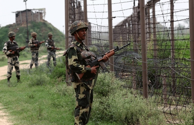 Binh sĩ Ấn Độ, Pakistan đấu súng cối ở LoC