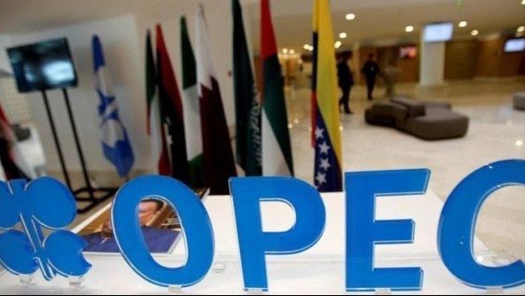 OPEC lại tính chuyện tăng sản lượng