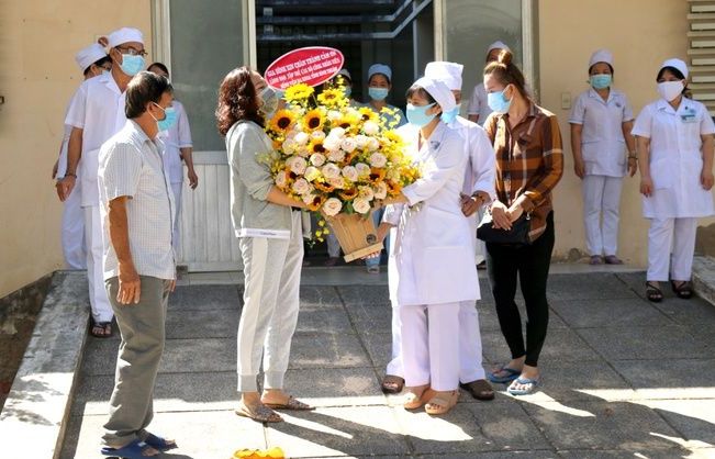Cập nhật Covid-19 ở Việt Nam: 10 bệnh nhân được công bố khỏi bệnh, có BN34 cùng 6 bệnh nhân liên quan ở Bình Thuận
