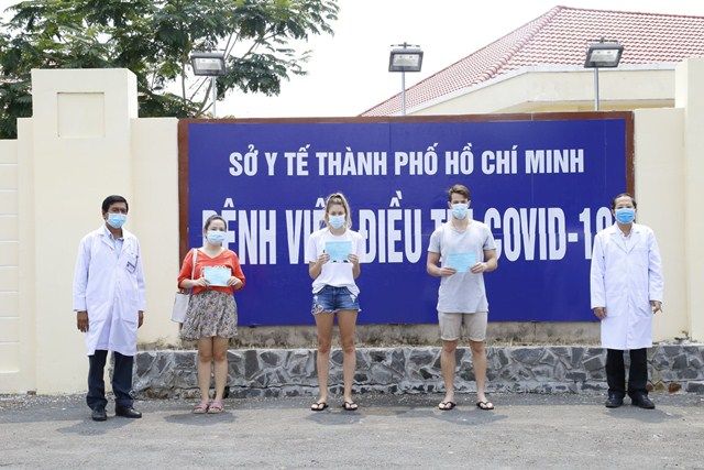 Dịch Covid-19 ở Việt Nam: Thêm 4 ca bình phục, tỷ lệ khỏi bệnh đạt 50%
