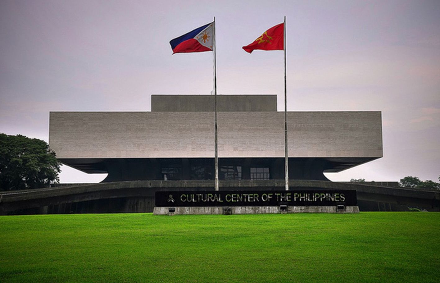 Đối phó Covid-19, Tổng thống Philippines tính đến phương án bán tài sản công