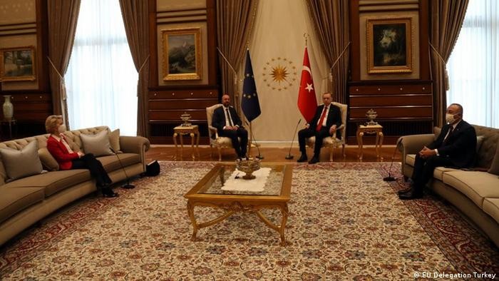Bê bối ghế sofa Thổ Nhĩ Kỳ-EU: Thủ tướng Italy phản ứng gay gắt, Thổ Nhĩ Kỳ 'trả miếng', triệu tập Đại sứ. (Nguồn: EU Delegation Turkey)