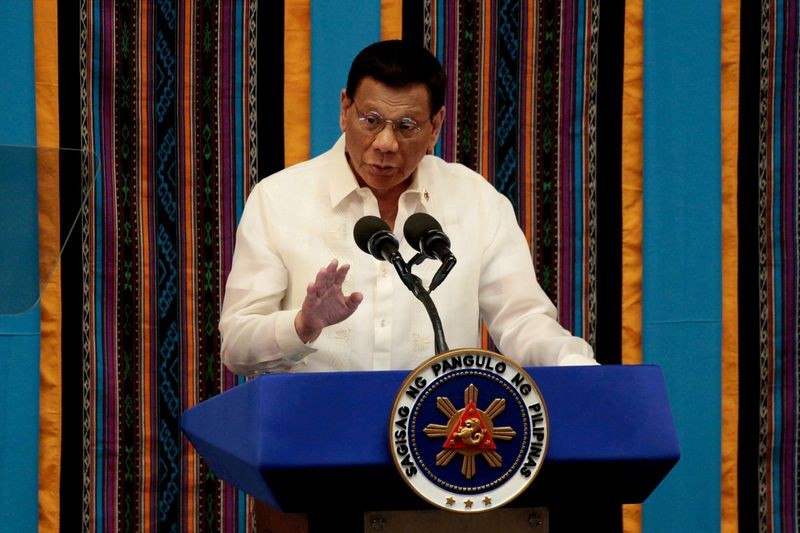 Tổng thống Philippines lần đầu tiên lên tiếng sau vụ hàng trăm tàu Trung Quốc đến Đá Ba Đầu: Cảnh báo 'sẽ đẫm máu'. (Nguồn: Reuters)