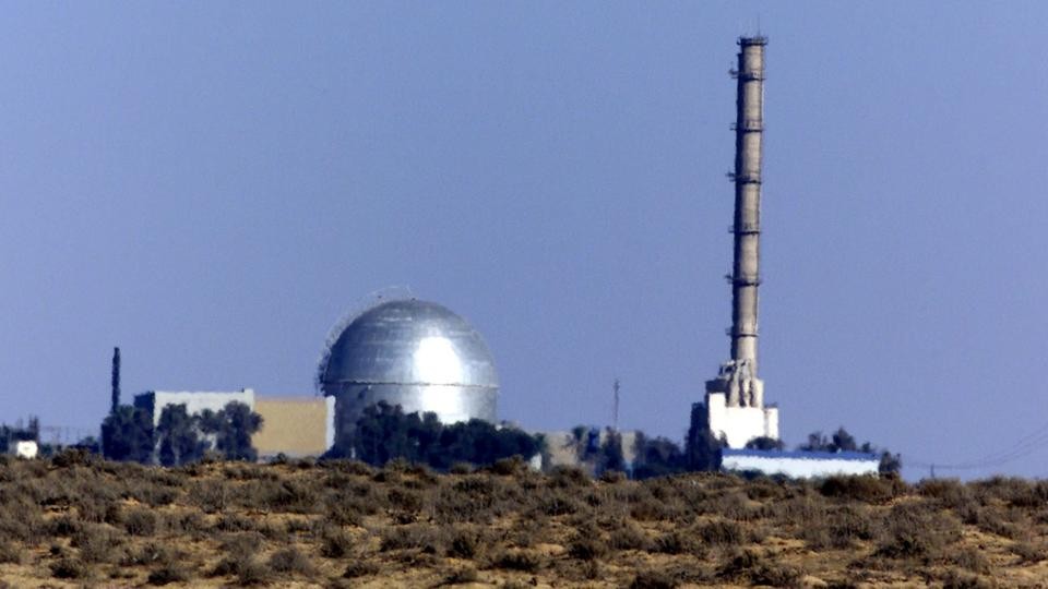 Israel-Syria đấu nhau dữ dội: Tên lửa Syria nổ tung, rocket Israel vượt chướng ngại nã thẳng ngoại ô Damascus. (Nguồn: Reuters)