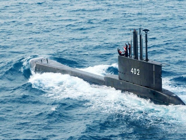 Vụ tàu ngầm Indonesia mất tích: Hé lộ mối nghi ngờ, chưa thể xác nhận tình trạng thủy thủ, Australia hỗ trợ tìm kiếm. (Nguồn: CNA)