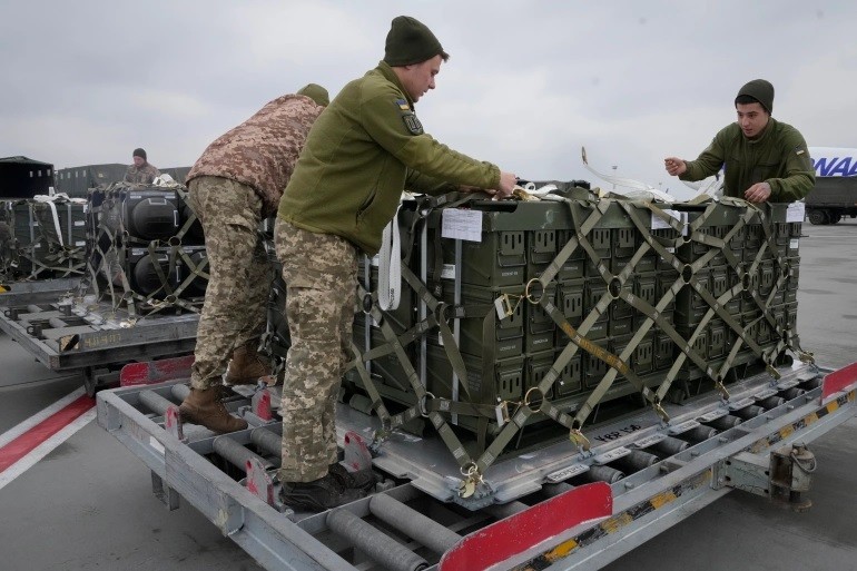 Italy cung cấp cho Ukraine gói hỗ trợ quân sự mới