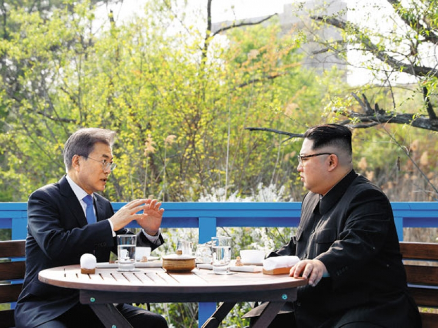 Hai nhà lãnh đạo Hàn - Triều đã bàn thảo vấn đề gì trong cuộc gặp riêng?