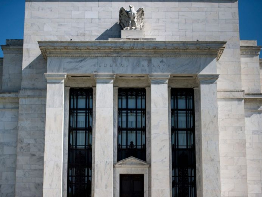 Nhà đầu tư "thờ ơ" với quyết định giữ nguyên lãi suất của Fed