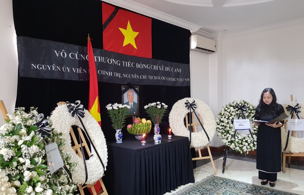 Lễ viếng và mở Sổ tang nguyên Chủ tịch nước Lê Đức Anh tại Myanmar, Thượng Hải (Trung Quốc)