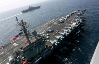 Hải quân Mỹ tập trận tại Biển Arab