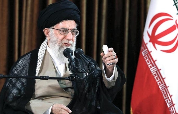 Tổng thống Rouhani để ngỏ đàm phán với Mỹ, Đại giáo chủ Iran kiên quyết phản đối