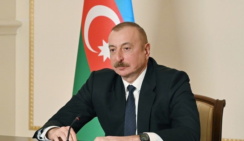 Xung đột Armenia-Azerbaijan: Yerevan cho quân bắn cảnh cáo, Baku ra tuyên bố