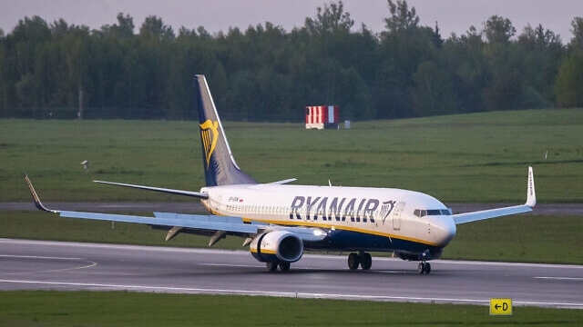 Vụ máy bay Ryanair: G7 lên án, Czech ra 'đòn' nhắm vào Belarus, ICAO điều tra