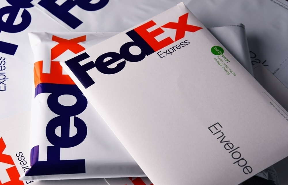 Trung Quốc sẽ điều tra FedEx vì chuyển nhầm hàng của Huawei