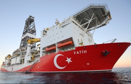 Cáo buộc xâm phạm vùng lãnh thổ, Cyprus ra lệnh bắt giữ tàu khoan dầu Thổ Nhĩ Kỳ neo gần bờ biển