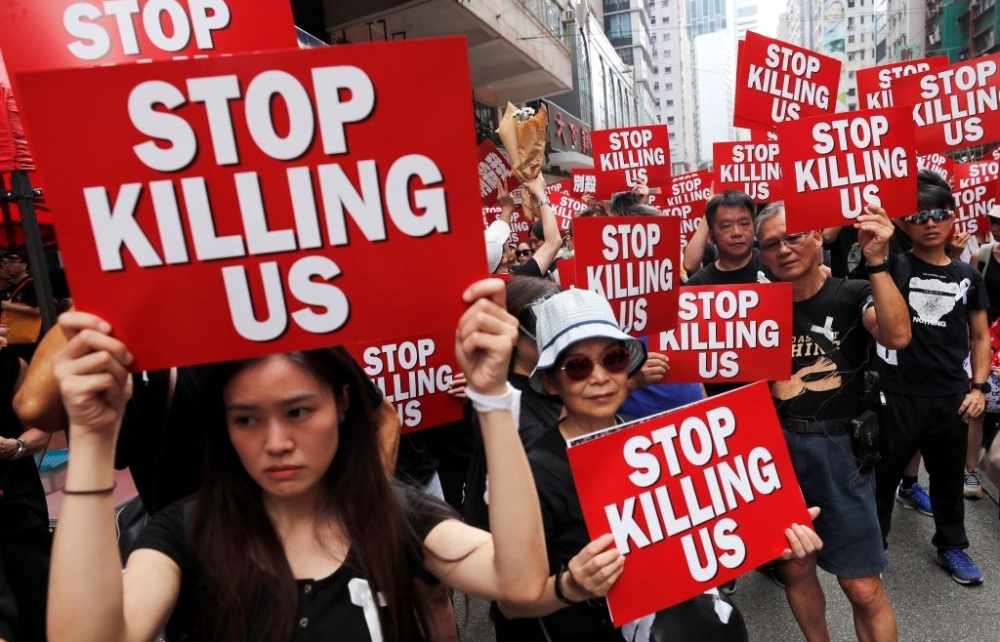 Trung Quốc với Hong Kong: Lùi để tiến